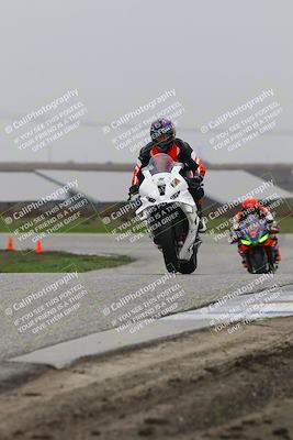 media/Nov-29-2025-TrackDaz (Sat) [[10ae2d9bce]]/A Group/Session 4 (Wheelie Bump)/